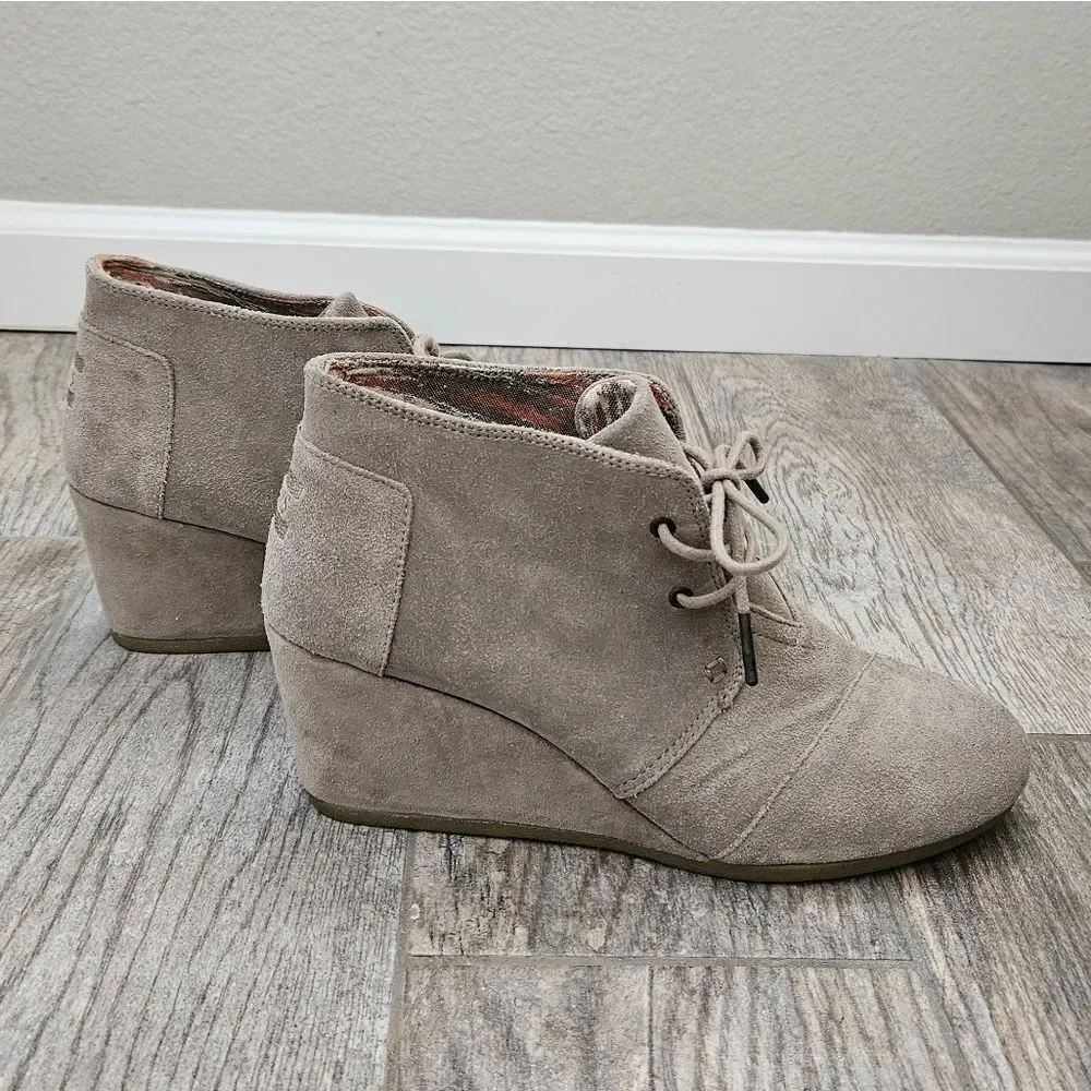 Toms Kala Suede Wedge Ankle Boots